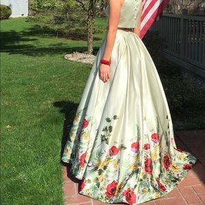 Sherri Hill Prom Dress